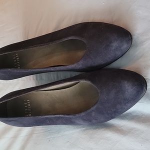 Stuart Weitzman navy suede wedges, sz 6.5